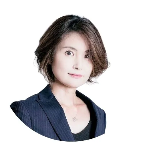 新井智美